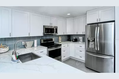 1255 E Peppertree Drive #101, Sarasota, FL 34242 - Photo 7