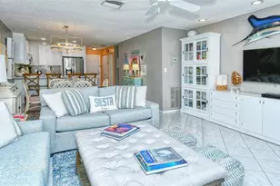 1255 E Peppertree Dr, Sarasota, FL 34242 - Photo 5