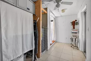 6372 4th Ave S, Saint Petersburg, FL 33707 - Photo 17