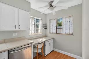6372 4th Ave S, Saint Petersburg, FL 33707 - Photo 7