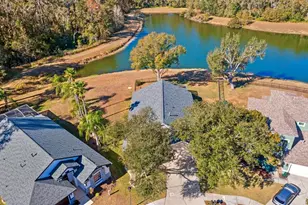 5825 Hawkwood Ct, Lithia, FL 33547 - Photo 1