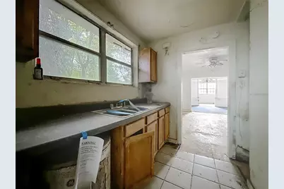 1227 W 3rd Street, Jacksonville, FL 32209 - Photo 17