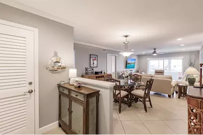 1200 E Peppertree Lane #406, Sarasota, FL 34242 - Photo 15