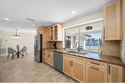 4372 46th Avenue S, Saint Petersburg, FL 33711 - Photo 13