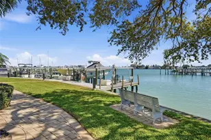 425 150th Ave, Madeira Beach, FL 33708 - Photo 33