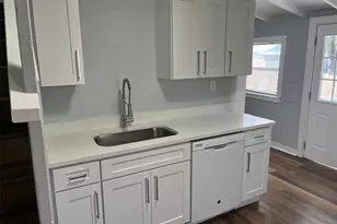 2027 36th Ave N, Saint Petersburg, FL 33713 - Photo 15