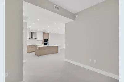 275 1st Avenue S #3703, Saint Petersburg, FL 33701 - Photo 5