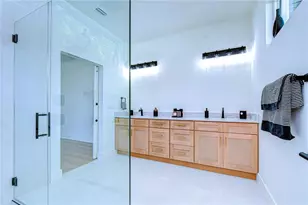 3213 W Aileen St, Tampa, FL 33607 - Photo 17