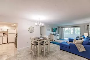 1200 E Peppertree Ln, Sarasota, FL 34242 - Photo 17