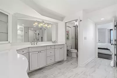 5700 Mariner Street #702, Tampa, FL 33609 - Photo 31