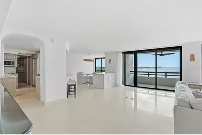 5700 Mariner Street #702, Tampa, FL 33609 - Photo 7