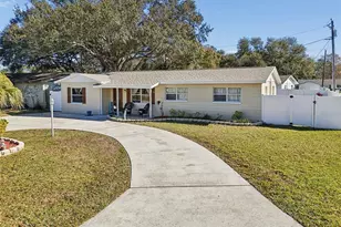 6533 26th St N, Saint Petersburg, FL 33702 - Photo 1