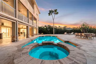 8880 Commodore Dr, Seminole, FL 33776 - Photo 59