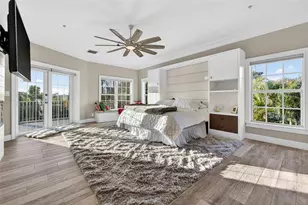 8880 Commodore Dr, Seminole, FL 33776 - Photo 17