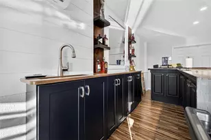 8880 Commodore Dr, Seminole, FL 33776 - Photo 39