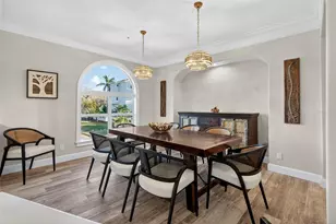 8880 Commodore Dr, Seminole, FL 33776 - Photo 15