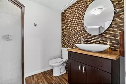 8880 Commodore Drive, Seminole, FL 33776 - Photo 43