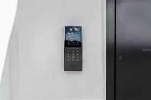 6500 Motor Enclave Wy, Tampa, FL 33610 - Photo 9