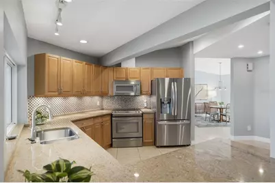 2316 S Shore Drive SE, Saint Petersburg, FL 33705 - Photo 19