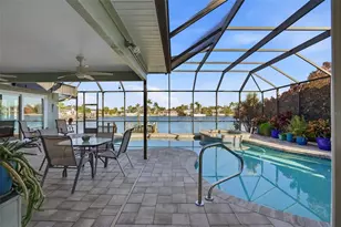 2316 S Shore Dr SE, Saint Petersburg, FL 33705 - Photo 1