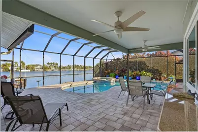 2316 S Shore Drive SE, Saint Petersburg, FL 33705 - Photo 7