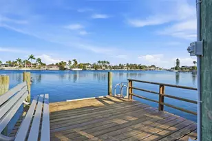 2316 S Shore Dr SE, Saint Petersburg, FL 33705 - Photo 39