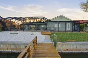 2316 S Shore Dr SE, Saint Petersburg, FL 33705 - Photo 43