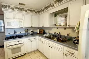 9811 Lily St N, Pinellas Park, FL 33782 - Photo 9