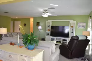 121 Fernwood Cir, Seminole, FL 33777 - Photo 9