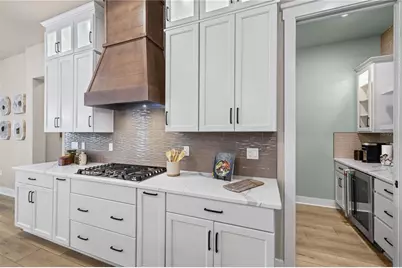 709 Estates Boulevard, Tarpon Springs, FL 34688 - Photo 13