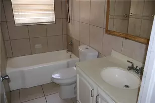2411 W Lemon St, Tampa, FL 33609 - Photo 9