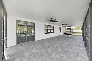 2202 Landside Dr, Valrico, FL 33594 - Photo 7