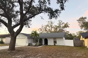 7516 S Sanibel Cir, Temple Terrace, FL 33637 - Photo 5