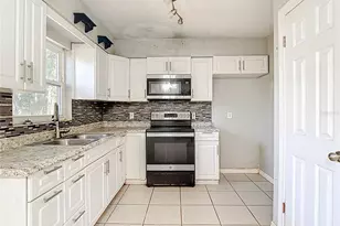 27183 Thorncrest Ave, Brooksville, FL 34602 - Photo 15