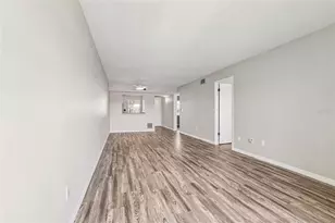 11120 Carriage Hill Dr, Port Richey, FL 34668 - Photo 7