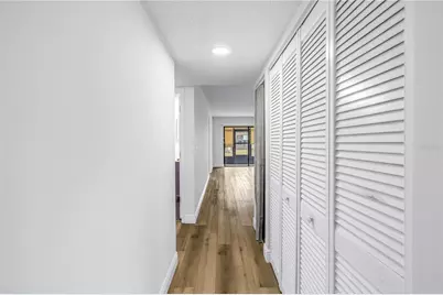 2255 62nd Avenue N #2102, Saint Petersburg, FL 33702 - Photo 9