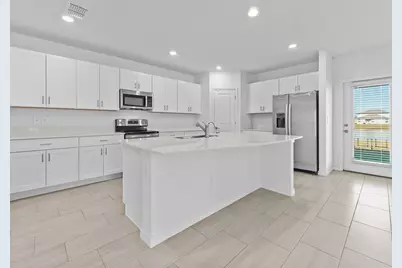 11628 Radiant Shore Loop, San Antonio, FL 33576 - Photo 3
