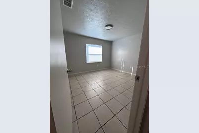 10407 N Jasmine Avenue #B, Tampa, FL 33612 - Photo 7