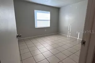 10407 N Jasmine Ave, Tampa, FL 33612 - Photo 7