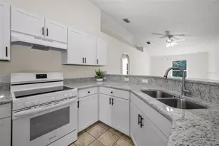 13202 Linden Dr, Spring Hill, FL 34609 - Photo 9