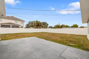 5698 38th Ave N, Saint Petersburg, FL 33710 - Photo 43