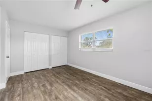 5698 38th Ave N, Saint Petersburg, FL 33710 - Photo 17