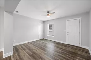 5698 38th Ave N, Saint Petersburg, FL 33710 - Photo 15