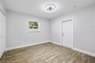 5698 38th Ave N, Saint Petersburg, FL 33710 - Photo 23