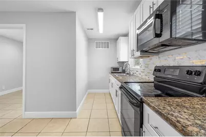 5698 38th Avenue N, Saint Petersburg, FL 33710 - Photo 23