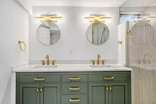 711 19th Ave S, Saint Petersburg, FL 33705 - Photo 17