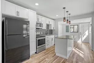 711 19th Ave S, Saint Petersburg, FL 33705 - Photo 9