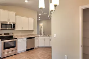 5524 Ocean Breeze Dr, Spring Hill, FL 34609 - Photo 7