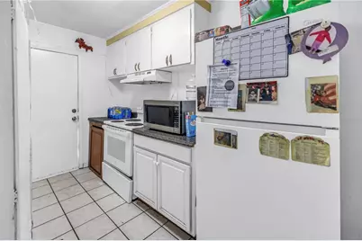 901 12th Street S, Saint Petersburg, FL 33712 - Photo 7
