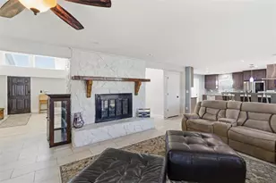 2551 Casilla Way S, Saint Petersburg, FL 33712 - Photo 9